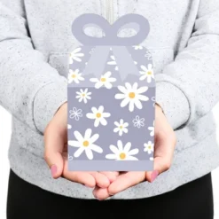 Big Dot Of Happiness Purple Daisy Flowers - Square Favor Gift Boxes - Floral Party Bow Boxes - Set Of 12 -Aurora Party Sales GUEST e0530d92 234b 4d1b 9200 2f036d5cdfce